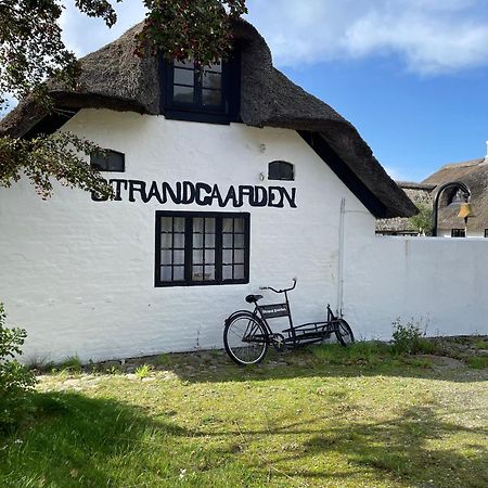 Hotel Strandgaarden Vesterø Havn Exterior foto