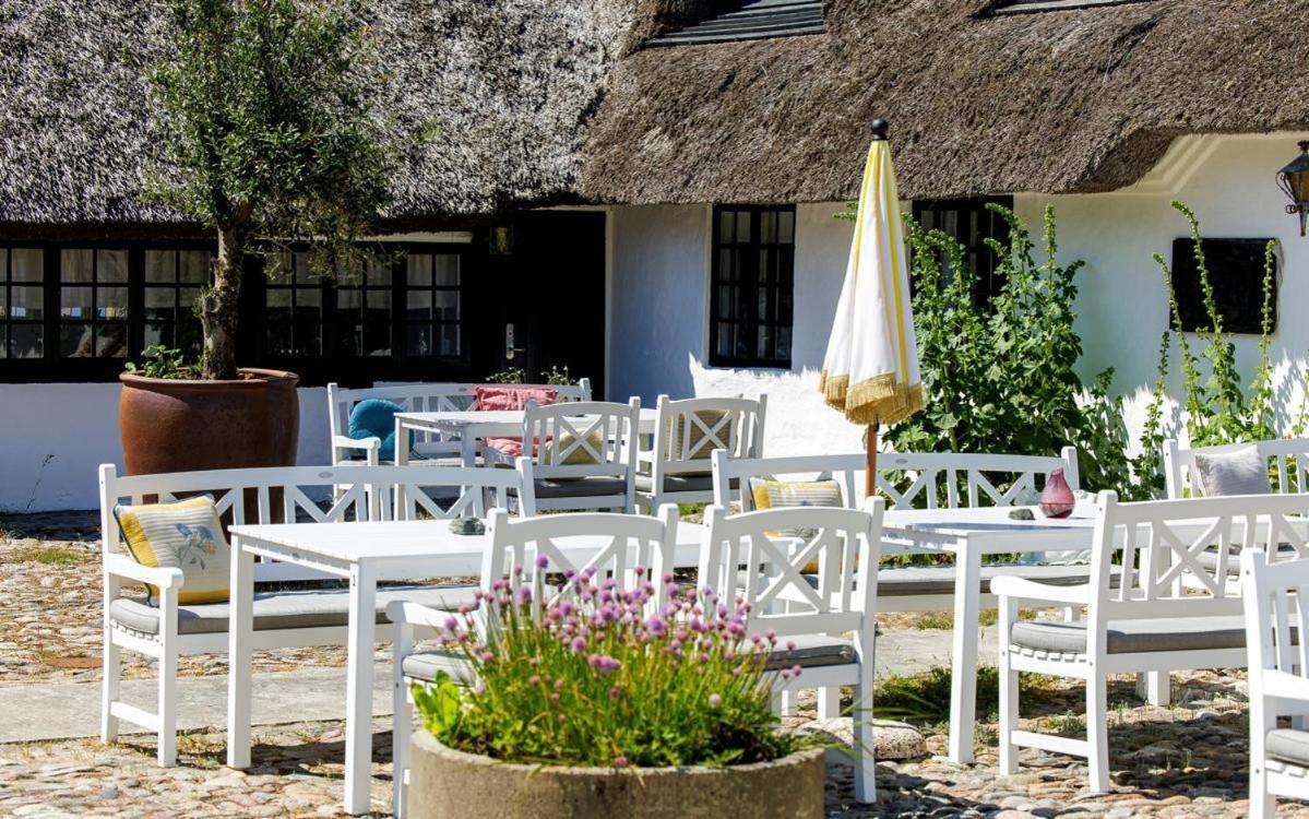 Hotel Strandgaarden Vesterø Havn Exterior foto